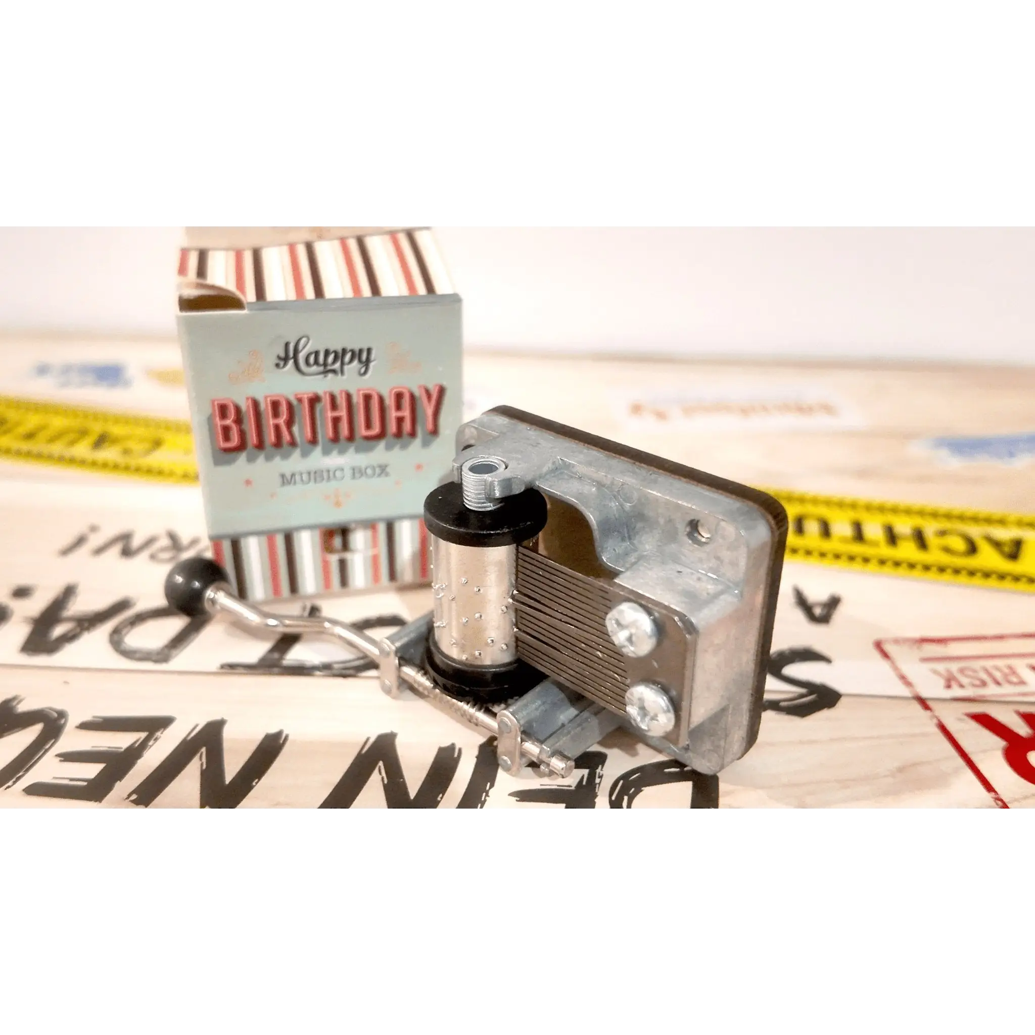 Musikbox zum Geburtstag • Happy Birthday • ca. 4 x 5 cm Spieluhr
