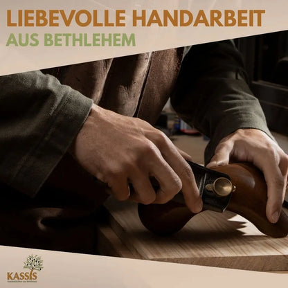 Olivenholz Herz mit silberner Halskette