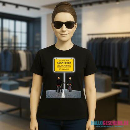 Ortsschild-Designer mit Motorrad-Couple • Ladies Premium T-Shirt XS-2XL aus Bio-Baumwolle für Damen