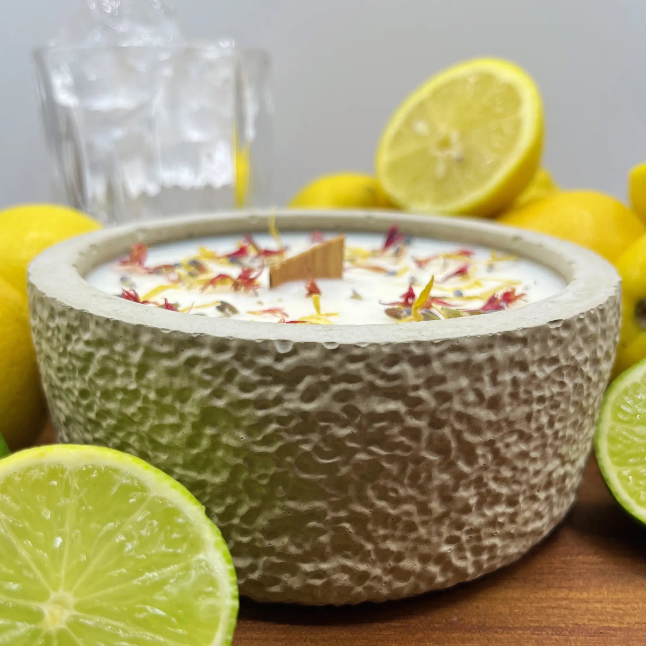 Outdoor Citronella-Betonkerze „Mugge Schreck“ – Handgemachter Insektenschutz aus dem Südschwarzwald