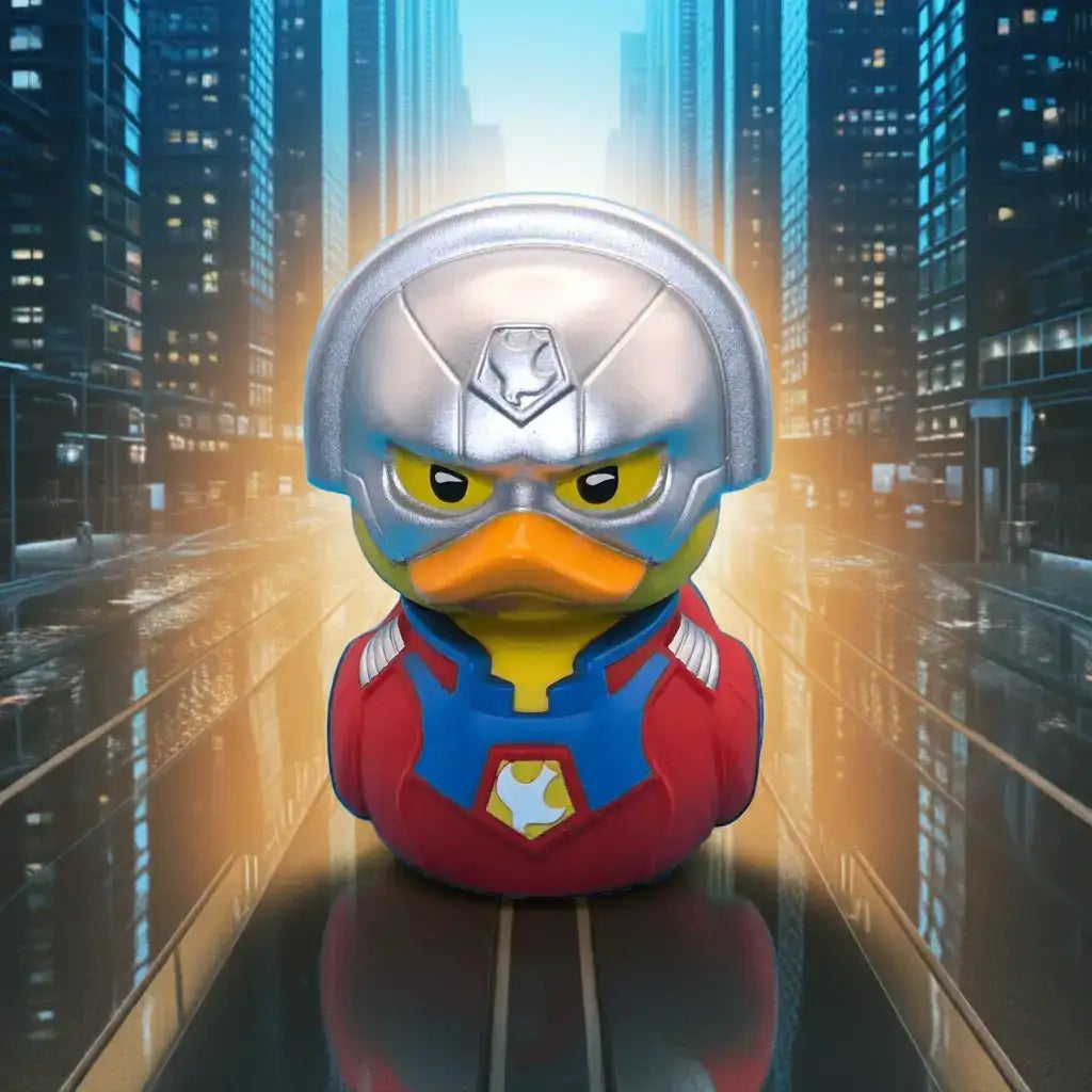 Silberhelmente im peacemaker superhero kostüm in rot blau mit gelben akzenten aus pvc sammlerente offizielles lizenzprodukt