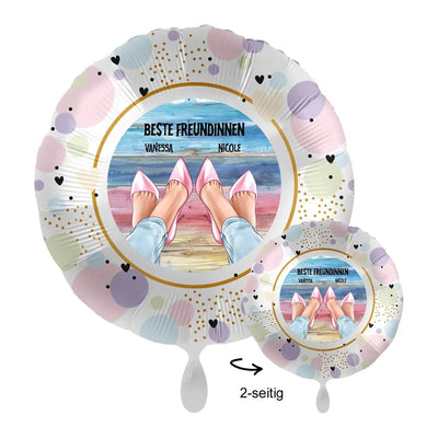 Personalisierbarer pastel zweifarbiger folie luftballon mit illustration von füßen in rosa schuhen am strand und goldpunkten