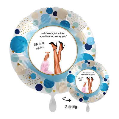 Personalisierbarer party luftballon 43cm blau weiß mit polka dots und illustration von beinen in high heels mit cocktailglas und goldenen herzen