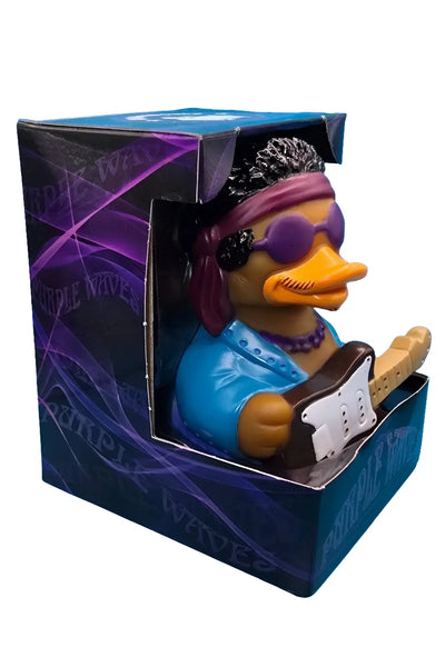 Purple-waves gummiente mit sonnenbrille und bandana in blauer jacke hält e-gitarre von celebriducks