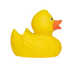 Klassische gelbe quietsche-ente wings mit orangefarbener schnabel und glatter federoptik badeente