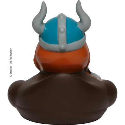 Schnabels badeente halvar von wickie mit blau grauem wikingerhelm und silbernen hörnern auf brauner ente