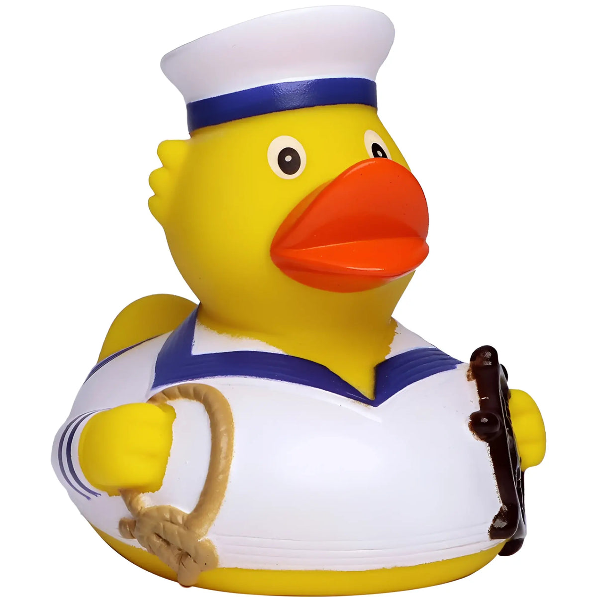 Gelbe quietsche-ente seemann mit weißer mütze und blauer trim, weiße shirt mit marineakzenten, hält tau und steuer