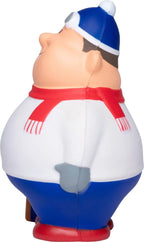 Eine chubby skier figur namens ski bert mit blauer weißen wintermütze rotem schal und weißem pullover