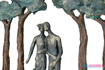 Skulptur: Paar „Under Trees“ • Kunstharz • Bronze • 30×29×7 cm • Gilde - Skulptur