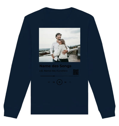 HalloGeschenk.de front-organic-basic-unisex-sweatshirt-0e2035-1116x