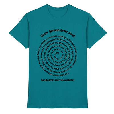 Petrolfarben baumwoll t-shirt mit schwarzem spiraldruck und text auf deutsch und englisch aus der spotify-motiv 2 collection