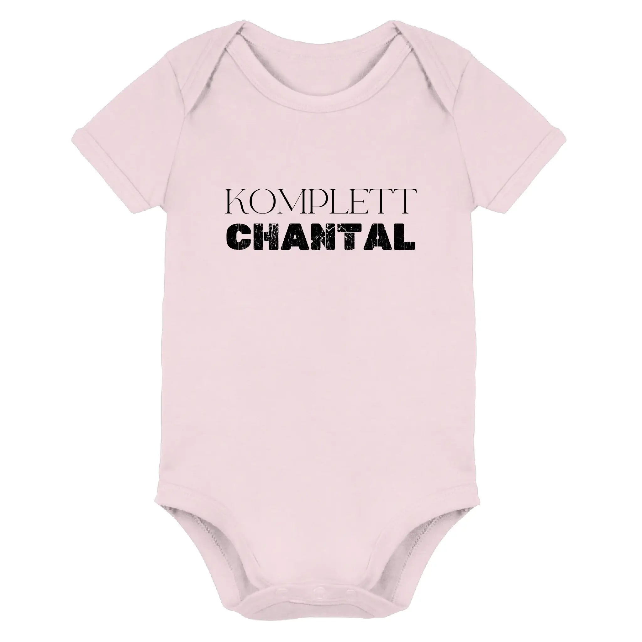 Ein weicher rosa babystrampler aus der statement collection mit komplett chantal bedrucktem wunschtext