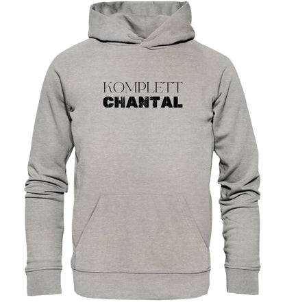 Ein heather graues kapuzen sweatshirt mit schwarzem distressed text komplet chanteal aus der sprüche mit namen 3 kollektion