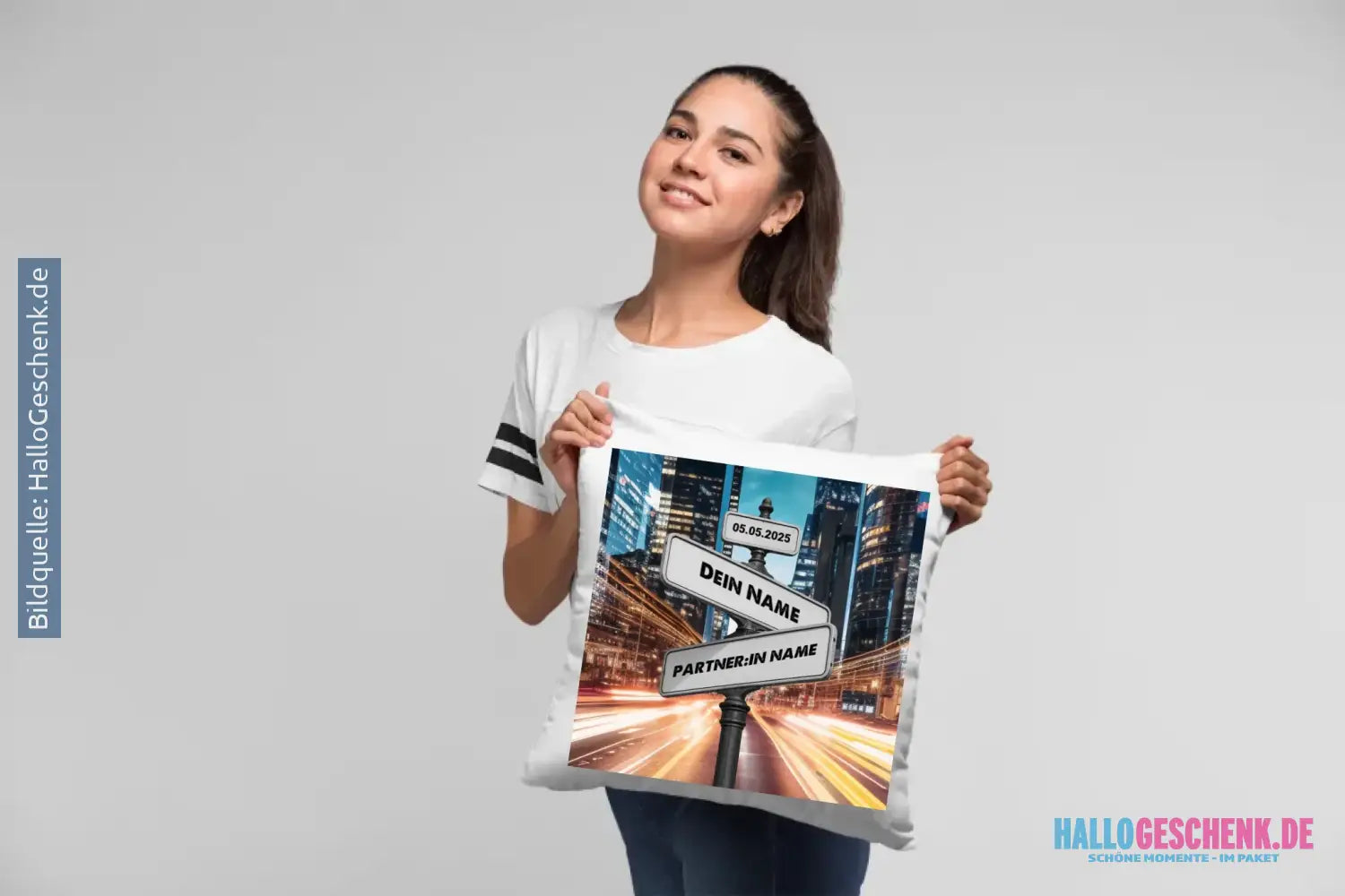 Straßenschild Datum + Wunschtext diverse Hintergründe personalisiert • Kissen 40x40 cm