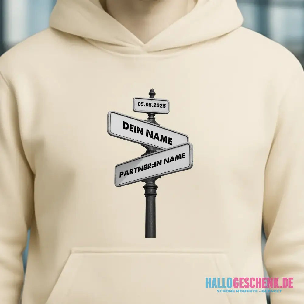 Straßenschild Datum + Wunschtext diverse Hintergründe personalisiert • Unisex Hoodie für Damen & Herren • Bio