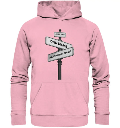 Straßenschild Wegweiser • mehrere Artikel • ’Statement-Collection’ • Wunschtext • Mein Motiv - Unisex Hoodie • Bio
