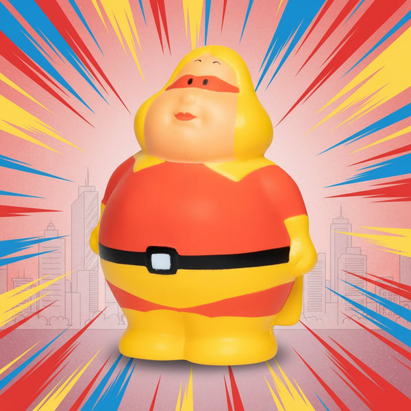 Super berta anti-stress-figur in gelb und rot mit schwarzem gürtel als stressball im heldenstil