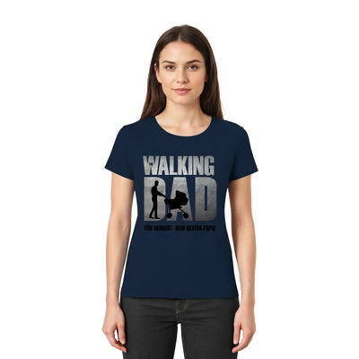 Navyblaues kurzarmshirt mit dem motiv the walking dad und einem mann, der einen kinderwagen schiebt, superdad vatertag