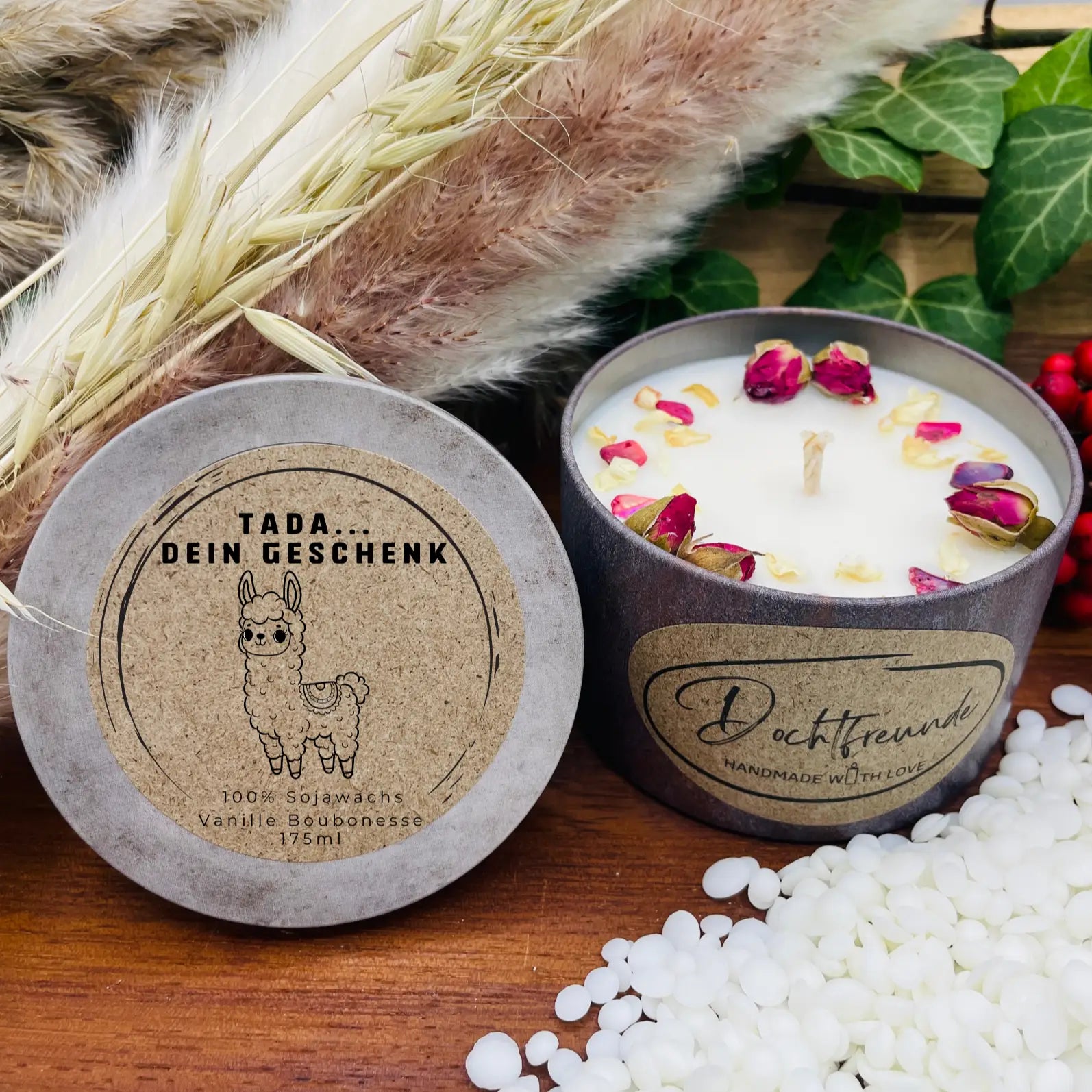 Tada - dein Geschenk - LUSTIGES Lama - personalisierbare PREMIUM Duftkerze mit verschiedenen Dekoren - handgemacht