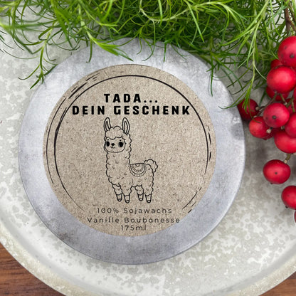 Tada - dein Geschenk - LUSTIGES Lama - personalisierbare PREMIUM Duftkerze mit verschiedenen Dekoren - handgemacht