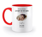 Weiße keramik-tasse mit rotem griff und innenfarbe, personalisiert mit babyfoto sophia und datum, spülmaschinenfest