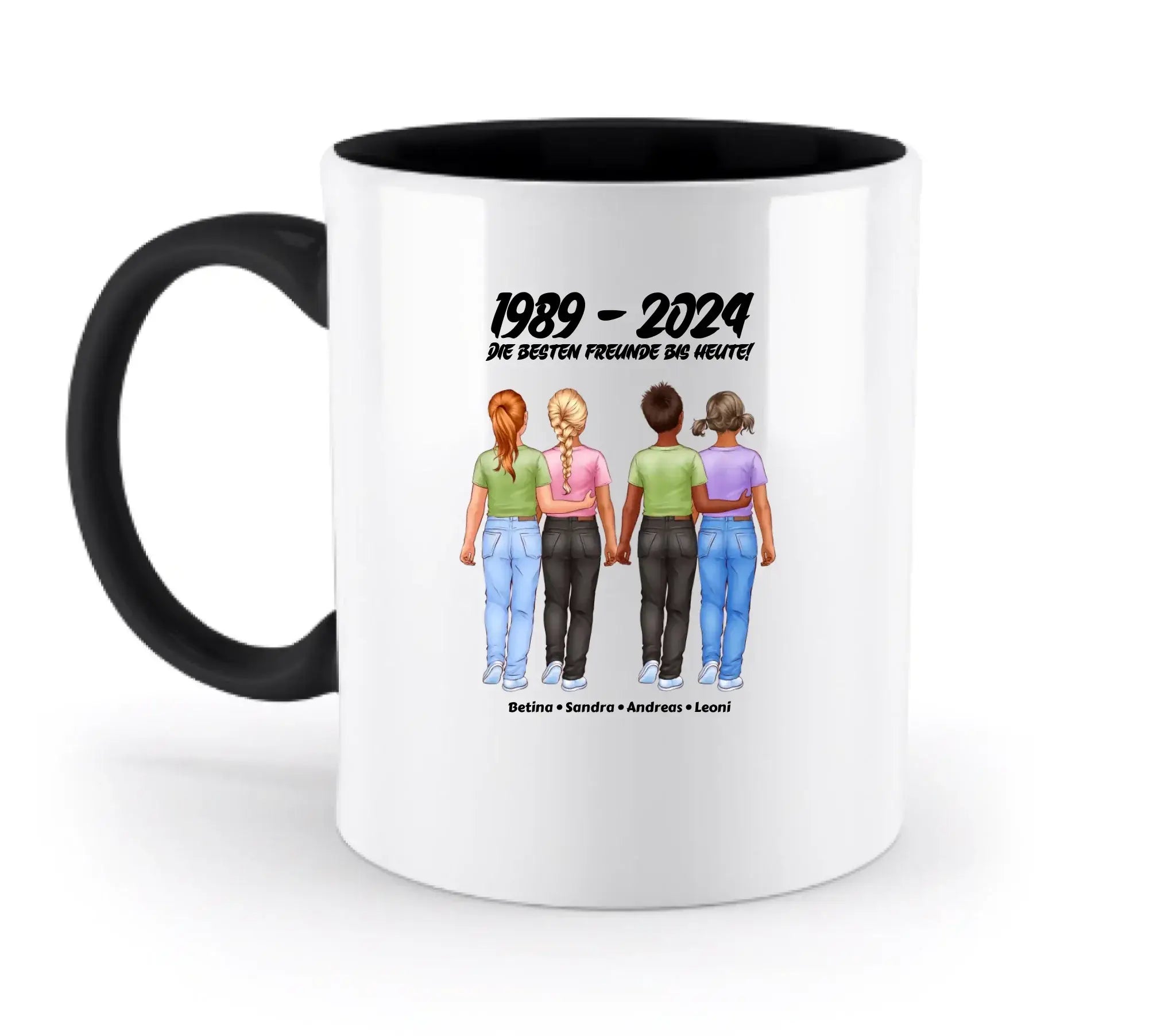 Weiße keramikmug mit schwarzem griff und innenfarbe zeigt bunte illustration von vier freunden die hände halten