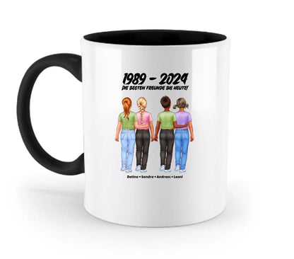 Weiße keramikmug mit schwarzem griff und innenfarbe zeigt bunte illustration von vier freunden die hände halten