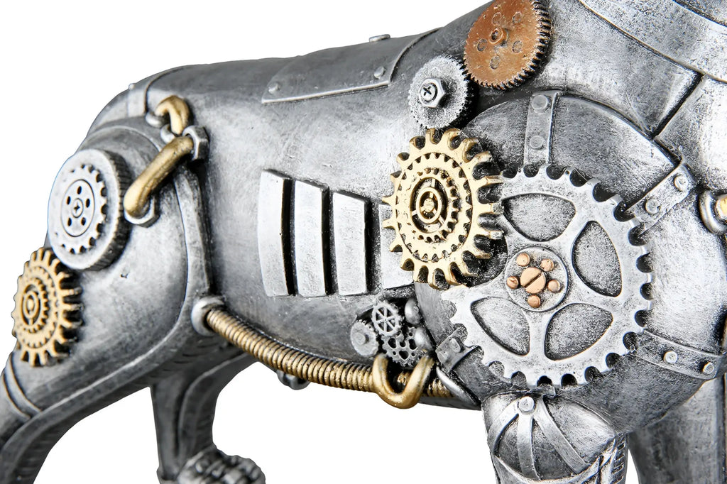 Steampunk dogfigur pitbull aus silberfarbenem kunstharz mit goldfarbenen akzenten und feinen zahnrädern