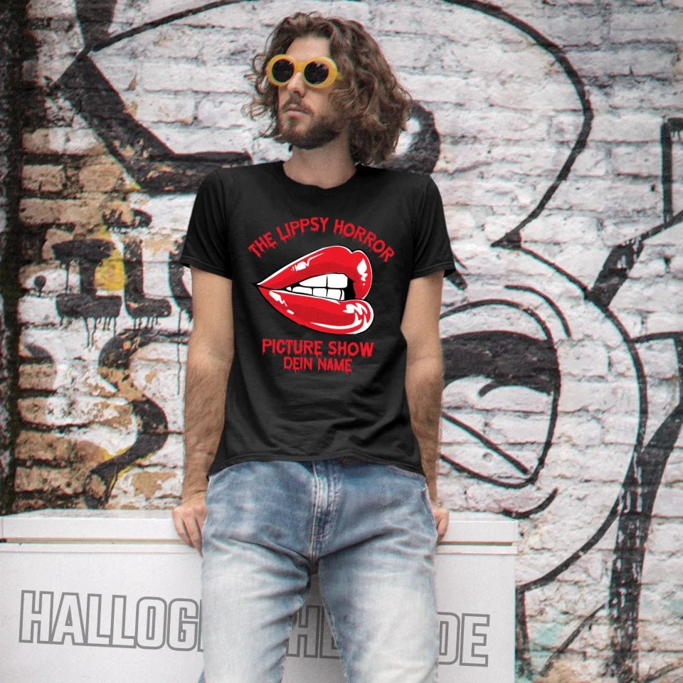 The Spooky, Ducky oder Lippsy Horror Picture Show + Name • Skateboard • Unisex Premium T-Shirt XS - 5XL aus Bio - Baumwolle für Damen & Herren • Exklusivdesign • personalisiert • Halloween von HalloGeschenk.de