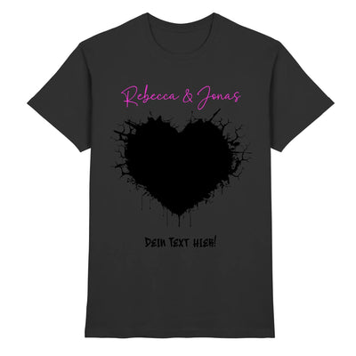 Schwarzes baumwoll t shirt mit auffälligem schwarzen herz und pinkem rebecca & jonas schriftzug wildes herz statement collection