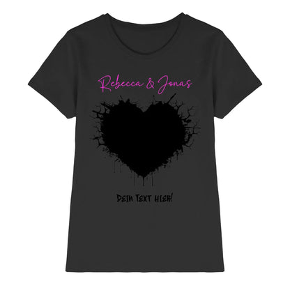 Schwarzes kurzarmshirt mit wildes herz statement und schwarzem splatter herz sowie pinkem rebecca und jonas schriftzug