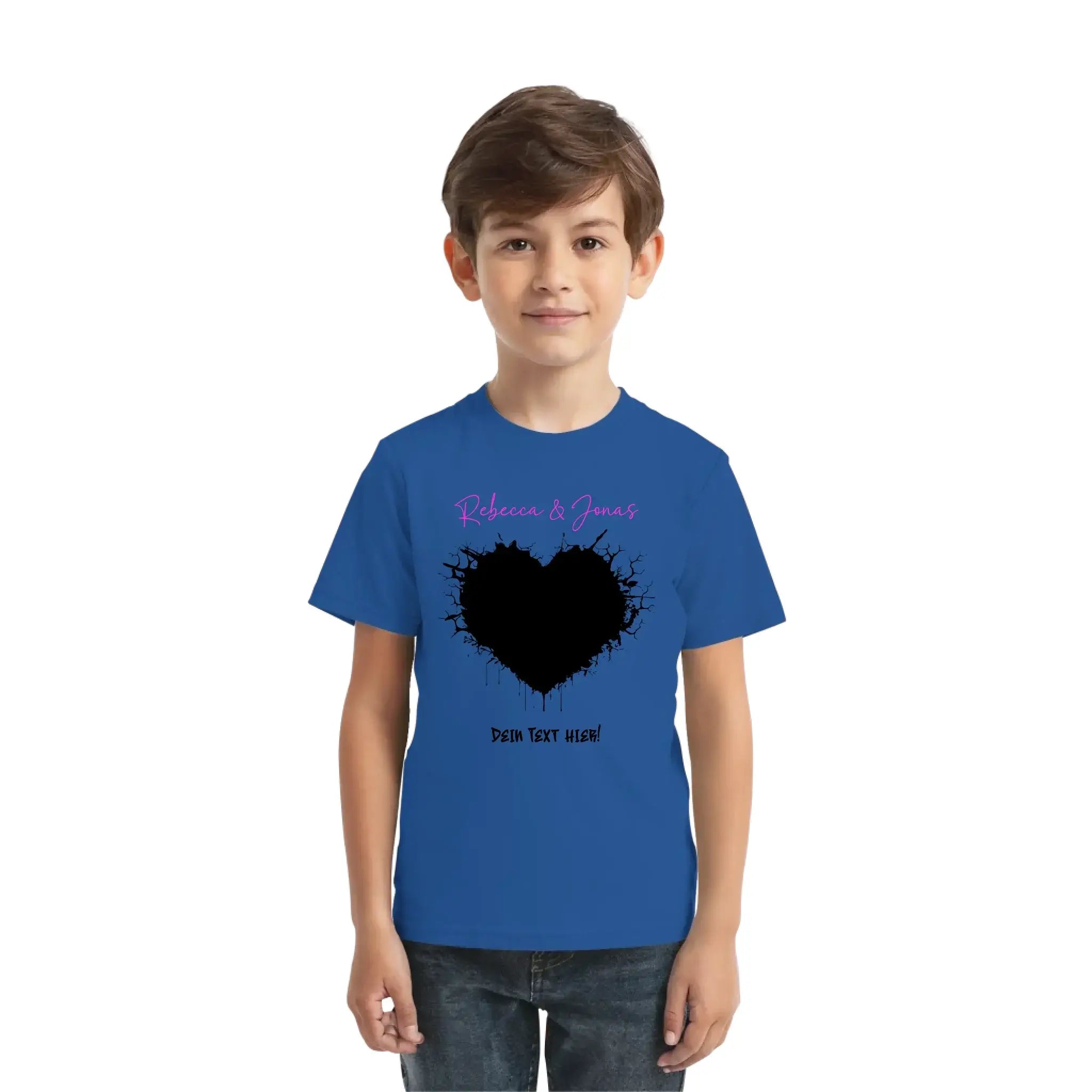 Blaues kurzarmshirt mit schwarzem herzmotiv und pinkem text aus der statement-collection wildes herz