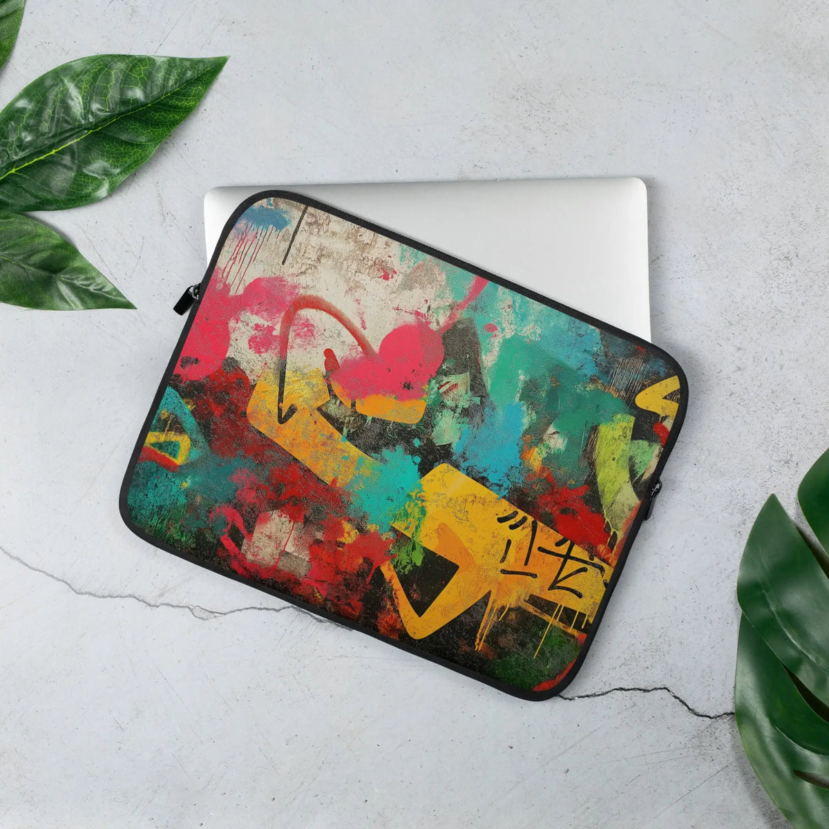 Vibrante laptop-tasche im graffiti-style urban vibes mit kräftigen pink, türkis, gelb und rot auf canvas-textur
